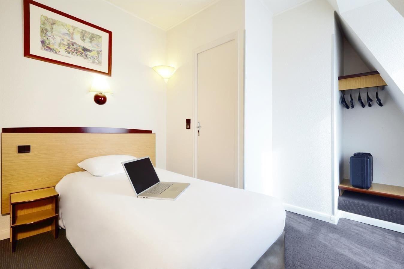 Campanile Paris Ouest - Boulogne Hotel Bagian luar foto