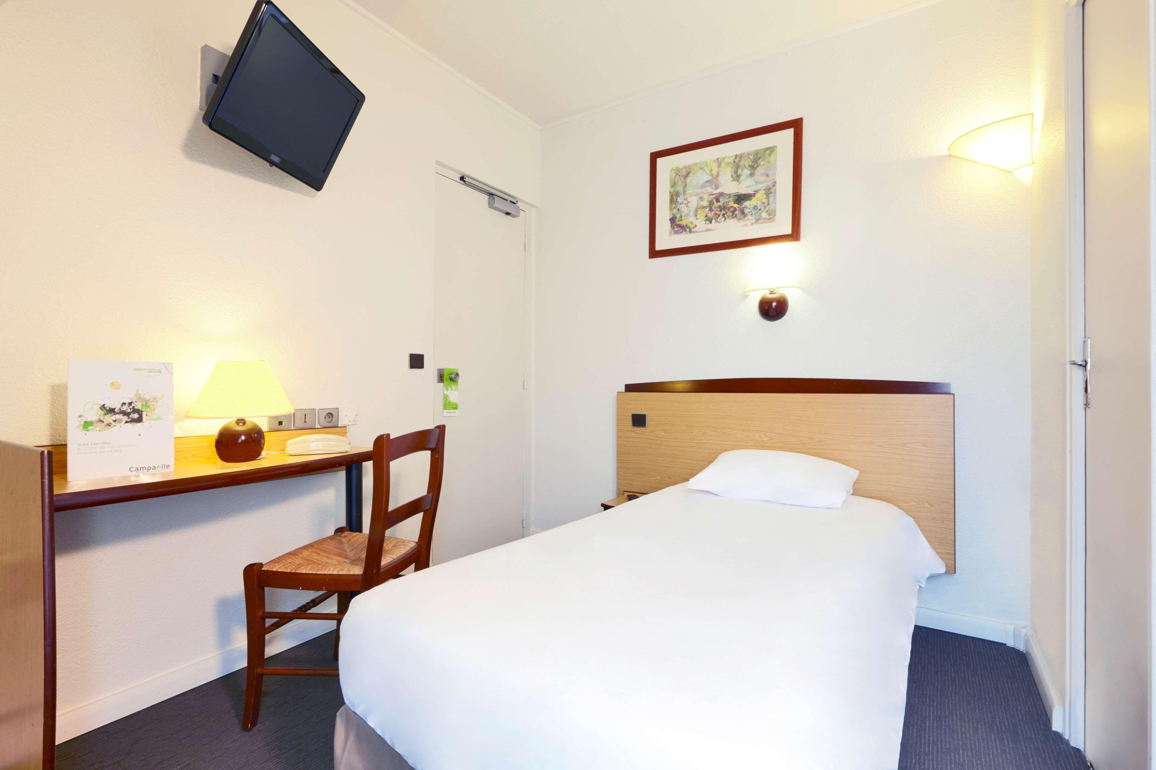 Campanile Paris Ouest - Boulogne Hotel Bagian luar foto
