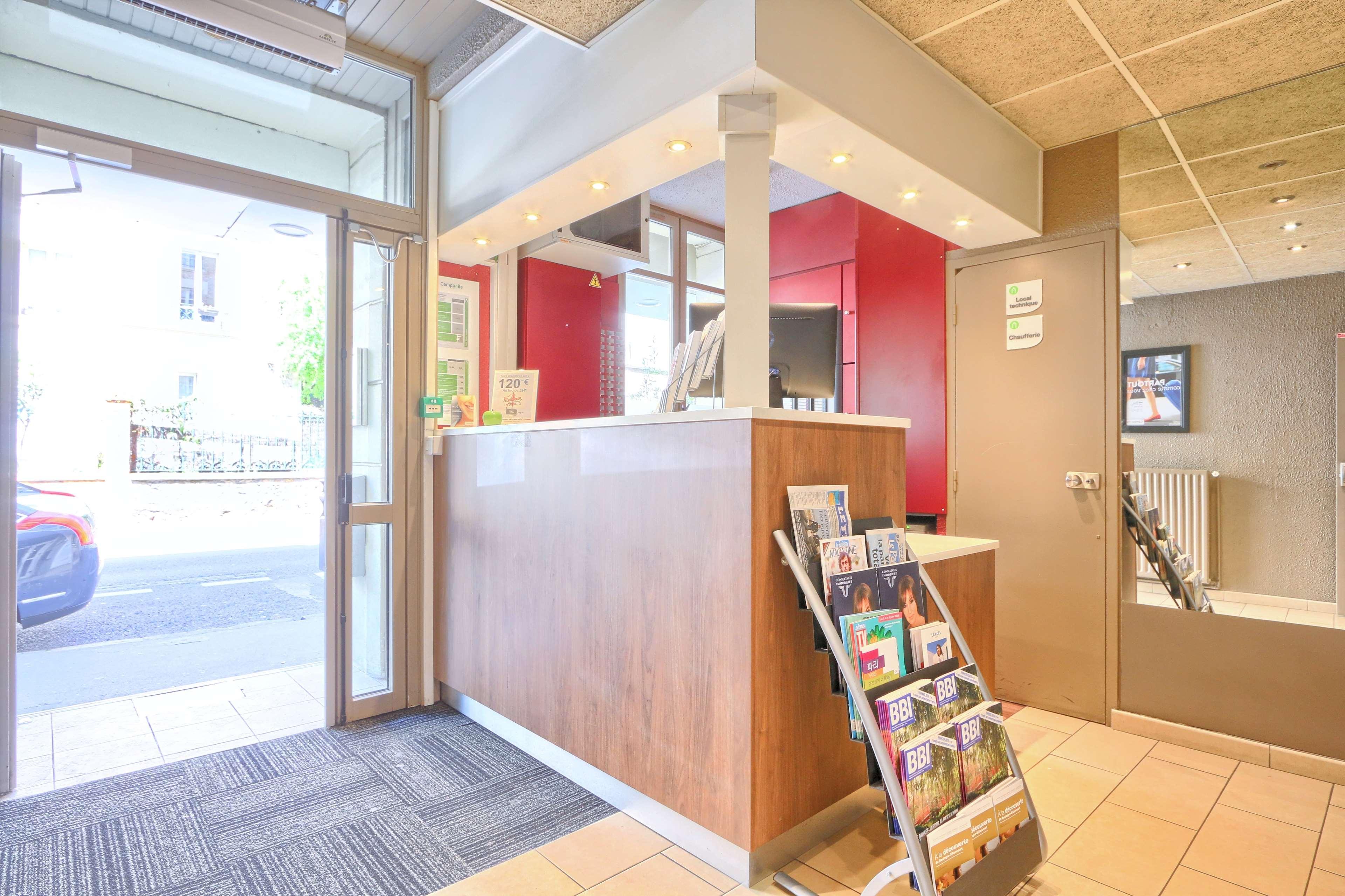 Campanile Paris Ouest - Boulogne Hotel Bagian luar foto