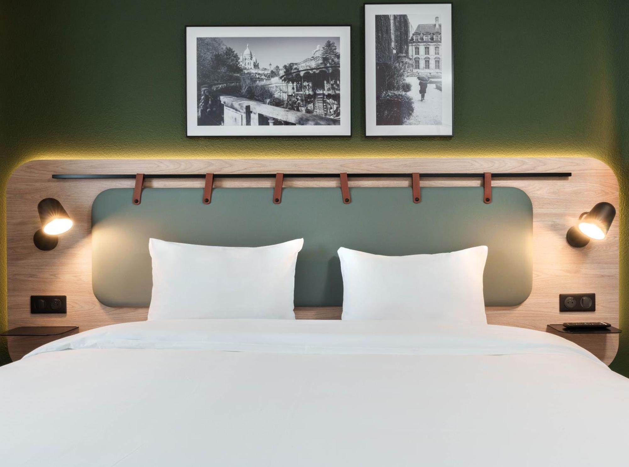 Campanile Paris Ouest - Boulogne Hotel Bagian luar foto