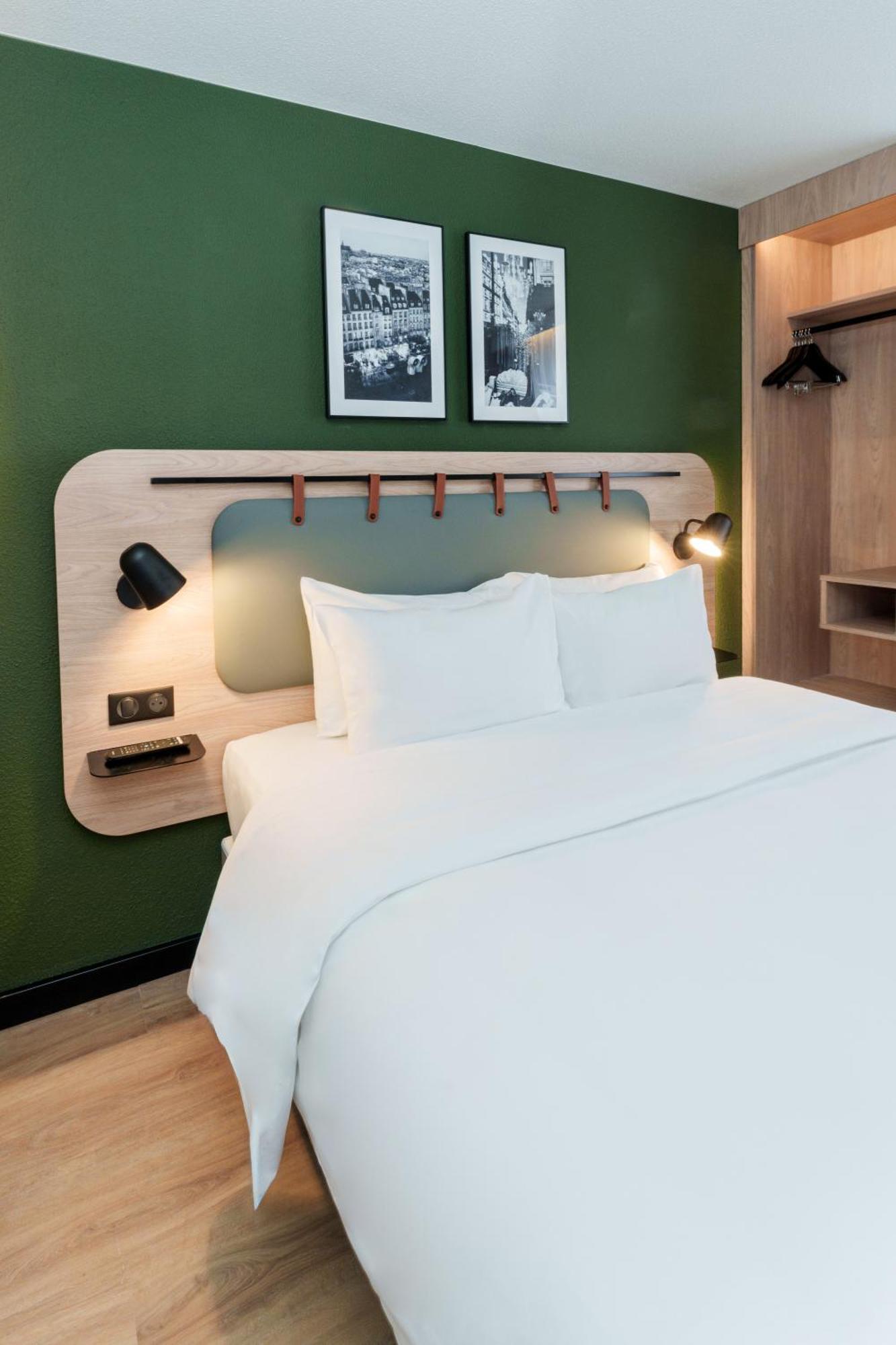 Campanile Paris Ouest - Boulogne Hotel Bagian luar foto
