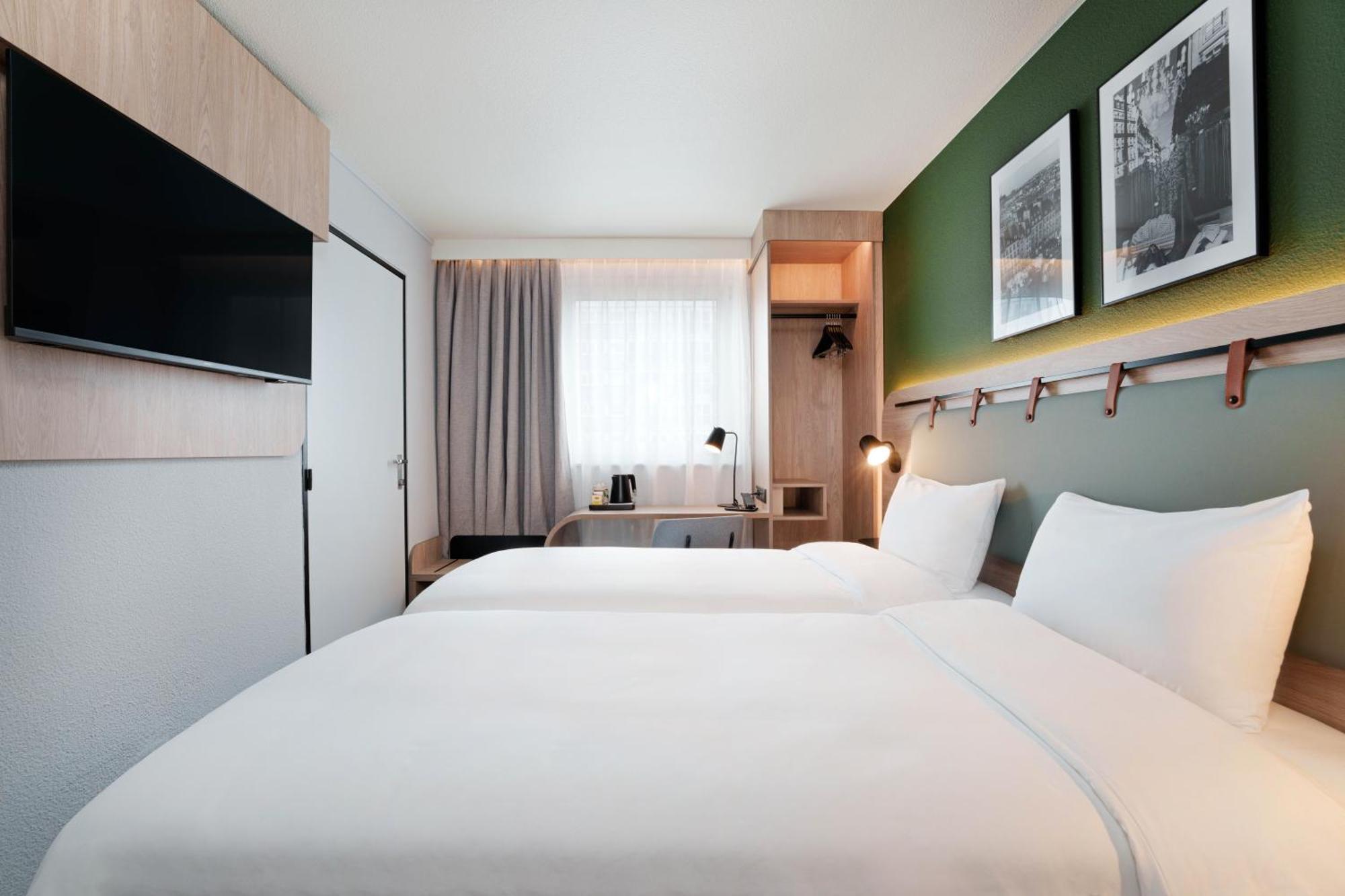 Campanile Paris Ouest - Boulogne Hotel Bagian luar foto